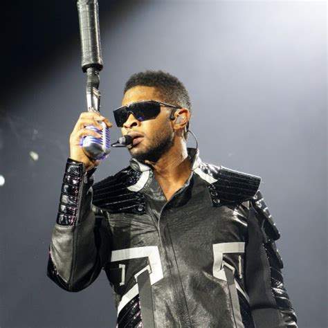 celebrity image gallery: Usher Omg Tour Pictures