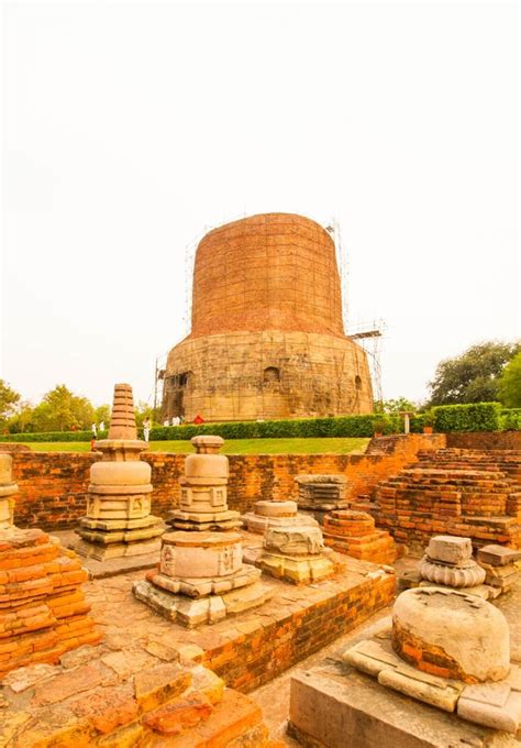 Dhamek Stupa At Sarnath Editorial Photography Image Of Building