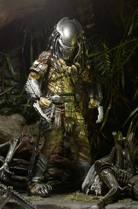 AvP Game inspired Serpent Hunter, Young Blood and Elder featured in ...