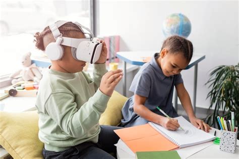 Vr Integrated Classroom Images - Free Download on Freepik