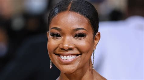 Gabrielle Union Coordinated Curls With Kaavia To Announce Their New