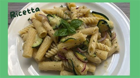 Ricetta Estiva Super Veloce Pasta Fredda Con Zucchine E Cipolle Rosse