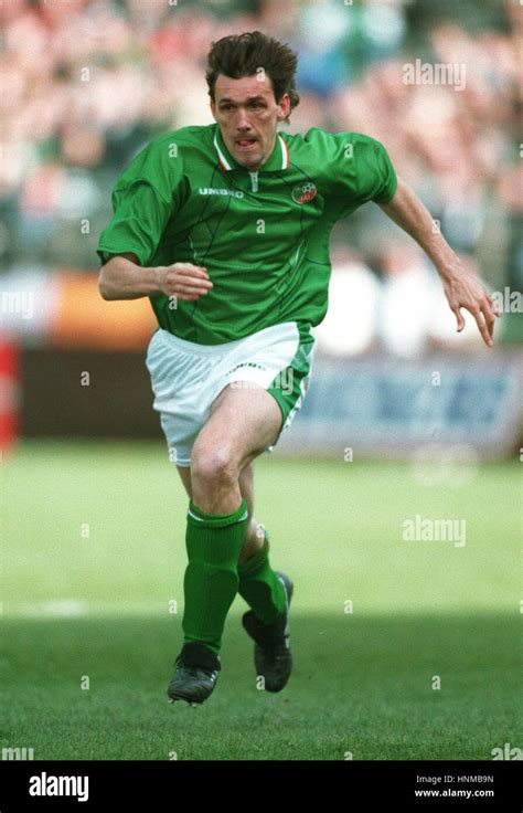 Tony Cascarino Eire Marseille Fc April Stock Photo Alamy