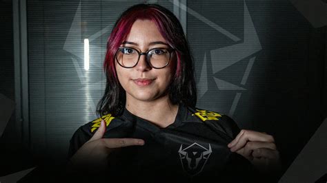 Gabriela “bokor” é A Nova Jogadora Da Line Up Feminina De Cs Go Da W7m