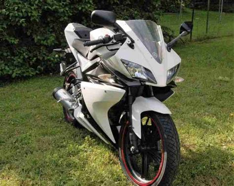 Yamaha YZF R 125 weiß Bestes Angebot von Yamaha