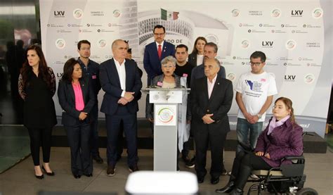 Conferencia De Prensa Concedida Por Senadoras Y Senadores Del Pan Pri