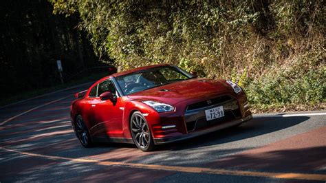 2015 Nissan Gt R Nismo And Gt R Premium First Drive