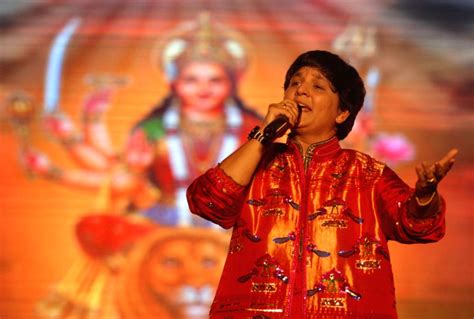 Singer Falguni Pathak At A Garba Dance Event On The Occasion Of Navratri