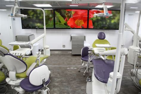 USC dental school opens the world’s largest mobile dental clinic - USC News