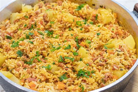 Arroz Lingui A Uma Refei O Completa Para Toda Sua Fam Lia Gastronomias