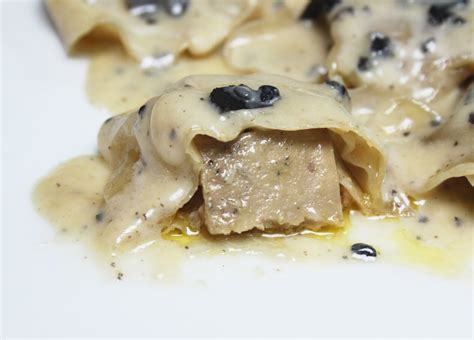 La Cuisine de Bernard Ravioles de Foie Gras Crème au Miel et aux Truffes