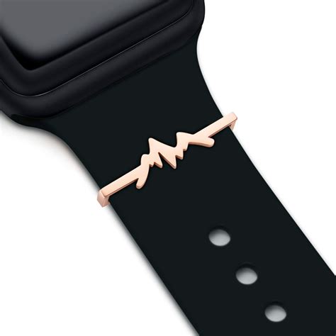 Tourists flock to collingwood on for its unique mountain charm 15