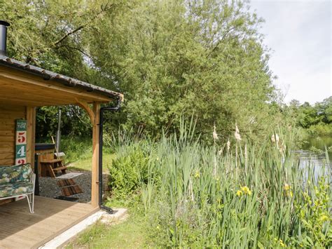 Kingfisher Dunchurch Warwickshire England Hot Tub Getaways Hot