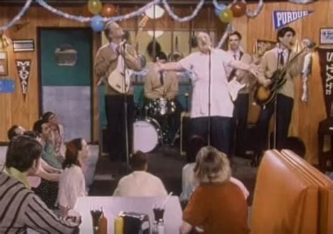 Happier Days Watch The Late Al Molinaro In Weezers Buddy Holly Video