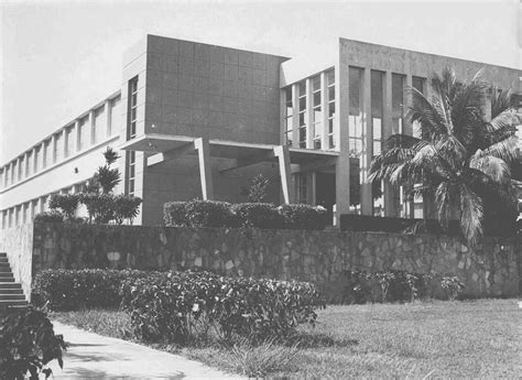 Edificio Central De La Universidad Central Marta Abreu De Las Villas