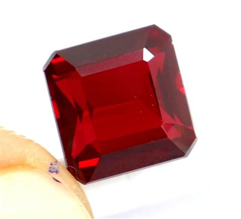 Ct Naturel Rare Rouge Painite Myanmar Certifi Coupe Carr Desser