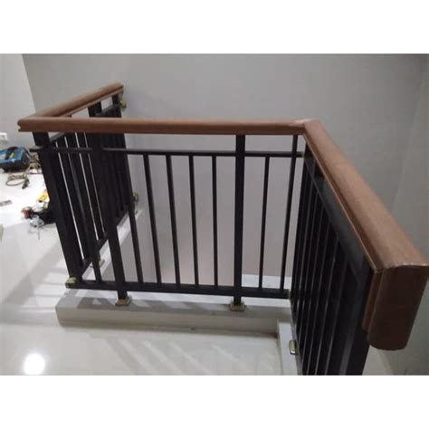 Jual RAILING TANGGA BESI MINIMALIS MURAH SAMARINDA Oleh PT Kaltim Jaya