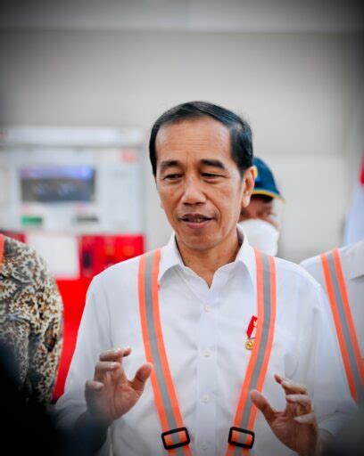 Foto Presiden Jokowi Pencabutan Psbb Dan Ppkm Tunggu Kajian