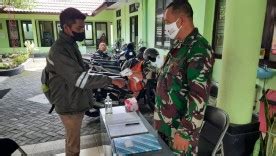 KODIM 0734 KOTA YOGYAKARTA Babinsa Warungboto Bantu Penerapan