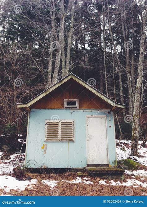 Spooky Old Cabin Stock Image Image Of Abandoned Spooky 52002401