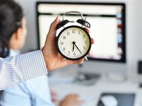 Mehrarbeit: Dürfen Chef:innen Überstundenabbau anordnen? - PTA IN LOVE