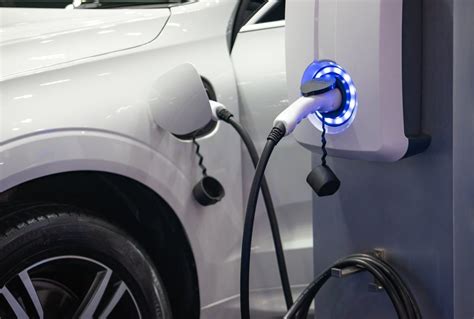 Saudi Launches Eviq To Power Electric Vehicles In Kingdom Arabian