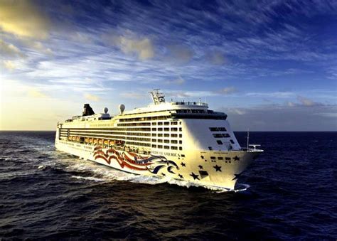 Incredible Hawaii island-hopping cruise with L.A. & Waikiki stays | Luxury travel at low prices ...