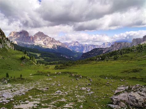 Escursione Al Lago Delle Baste E A Mondeval De Sora Da Passo Giau