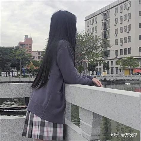 宿舍的女装大佬是我兄弟是一种什么体验？ 知乎