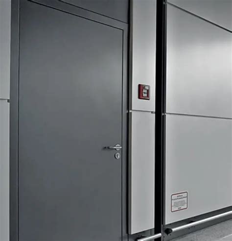 Commercial Doors – Delite Global Services