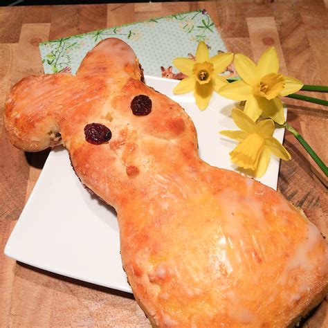 Osterhasen aus Quark Öl Teig backen glutenfreie Rezepte kreative Ideen