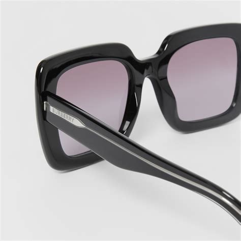 Oversized Square Frame Sunglasses In Black Women Burberry® Official