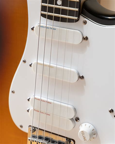 fender ultra strat pickups mass resonator