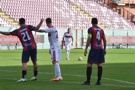 Reti Bianche Tra Vibonese E Reggina Un Pari Che Serve A Poco A