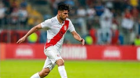 Selección Peruana Carlos Zambrano se refirió a la ausencia de