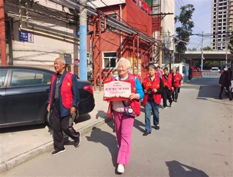 三官庙街道郑上路社区：“银龄”义务巡逻队 大河新闻