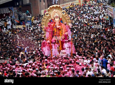 Lalbaugcha Raja Ganesha Statue Procession Girgaum Chowpatty Ganesh