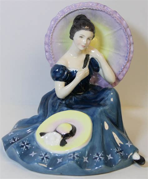 Royal Doulton Pensive Moments Hn 2704 Figurine