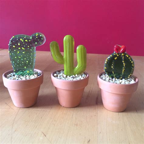 Fused Glass Cacti Set Bestehend Aus Drei Sukkulenten In