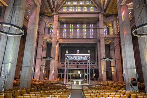 Fotka Interior Of St Joseph S Church Eglise Saint Joseph Du Havre By