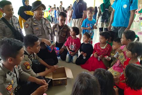 Samapta Polda Banten Gelar Trauma Healing Anak Anak Korban Banjir