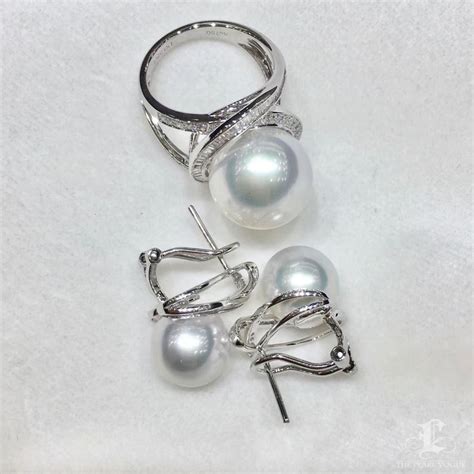 0 40ct Diamond AAAA 10 11 Mm South Sea Pearl Luxury Earrings Etsy