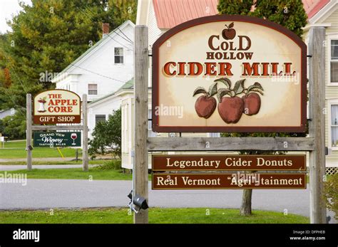 Cold hollow apple cider mill hi-res stock photography and images - Alamy