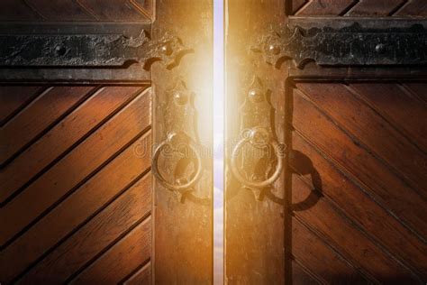 2041 Magic Light Door Stock Photos Free And Royalty Free Stock Photos