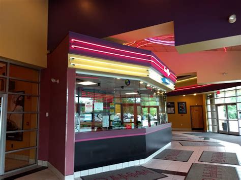 Movie Theater «Regal Cinemas Downingtown 16 & IMAX», reviews and photos, 100 Quarry Rd ...