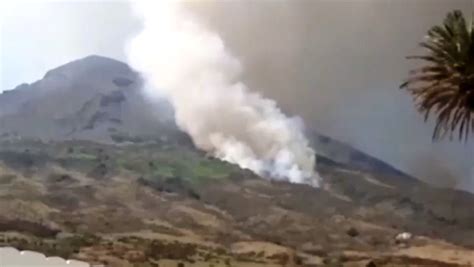 Stromboli Nuova Forte Esplosione Del Vulcano Cenere Sulle Case Pupia Tv