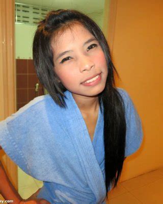 Hot Teen Gogo Hooker From Thailand Fucked Bareback No Condom Crazy Asian Slut Porn Pictures XXX