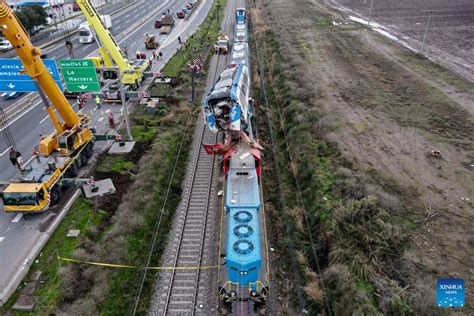 Al Menos Dos Muertos Y Nueve Heridos Deja Choque Frontal De Trenes En Región Metropolitana De