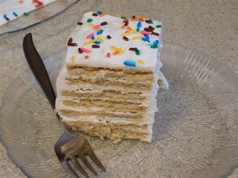 Honey Graham Cracker Cake Thailand 1 Dollar Meals