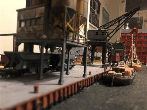 More from my H0e layout : r/modeltrains